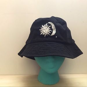 Sun and moon black bucket hat